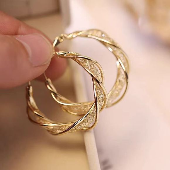 Glamorous 18K Gold-Plated Hoop Earrings - Picture 4 of 5